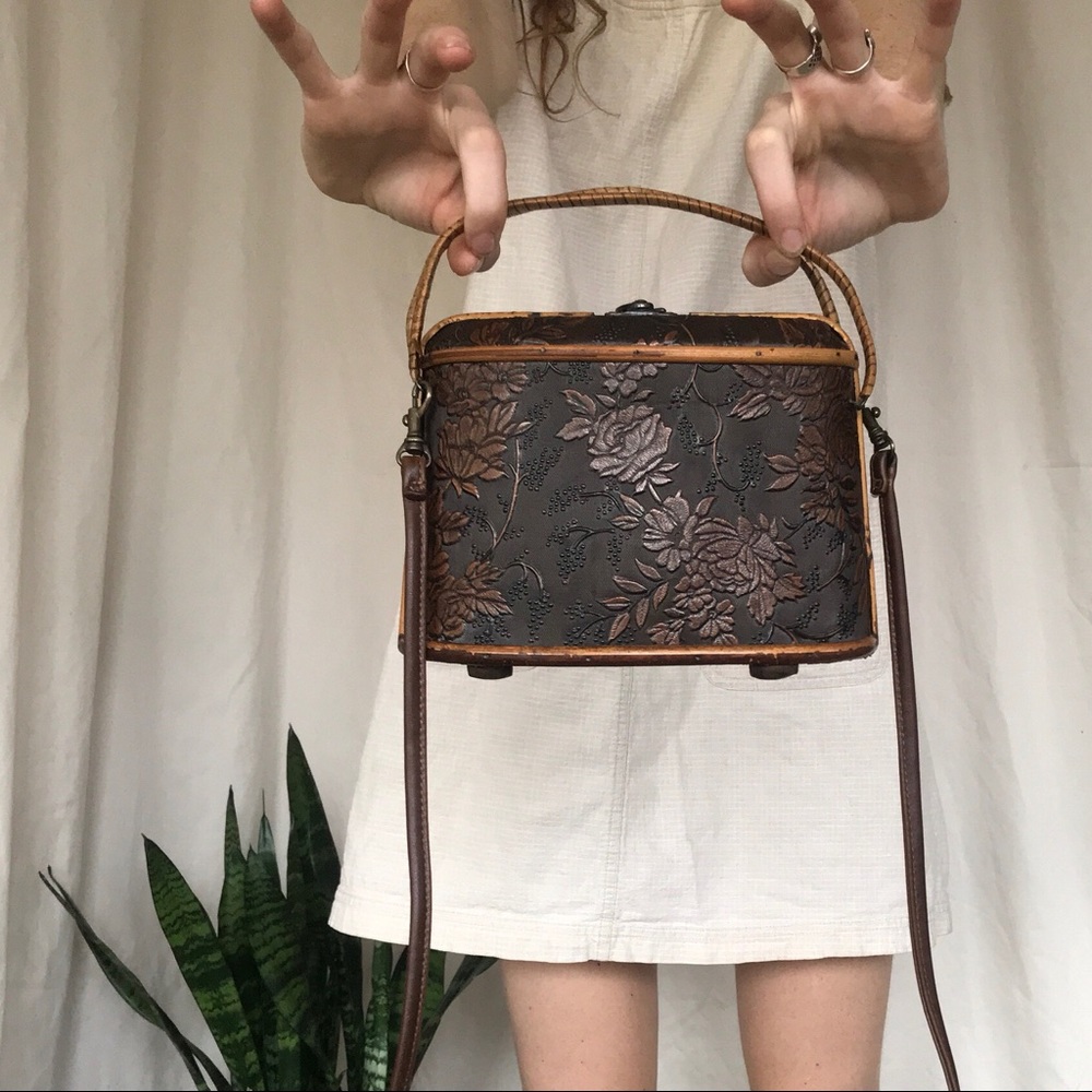 vintage wooden purse with unique clasp